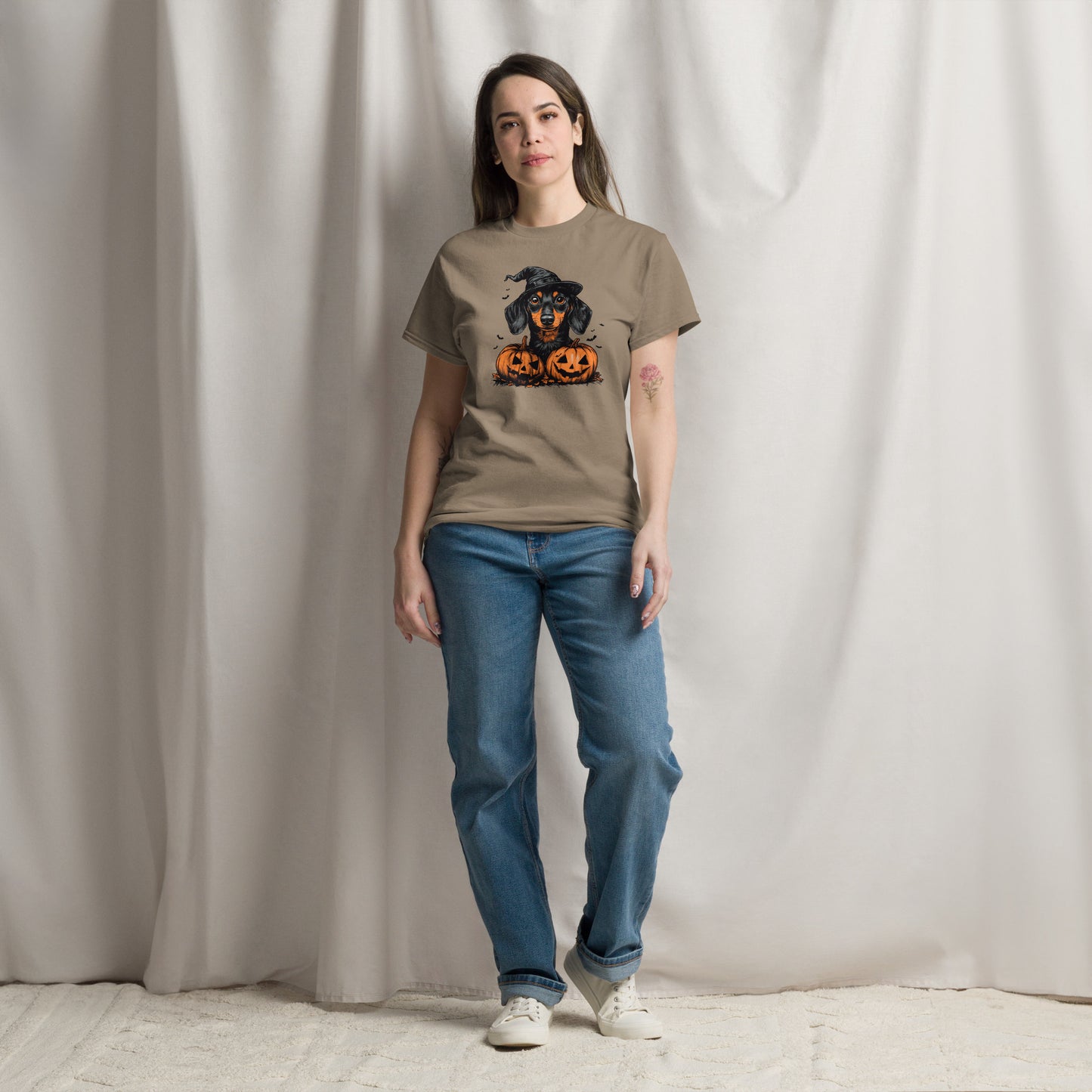 Halloween Dachshund Unisex classic tee